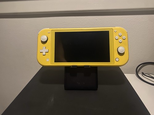 Nintendo switch lite gialla - nintendo,