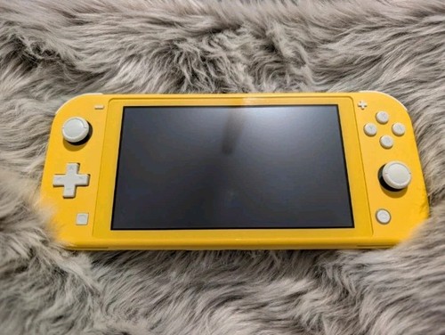 Nintendo switch light gialla - nintendo,